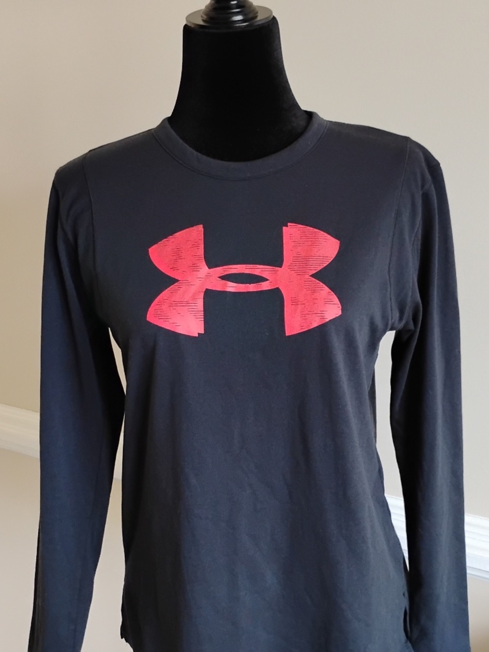 Under Armour HeatGear Long Sleeve Crew Neck T-Shirt - Women's Small